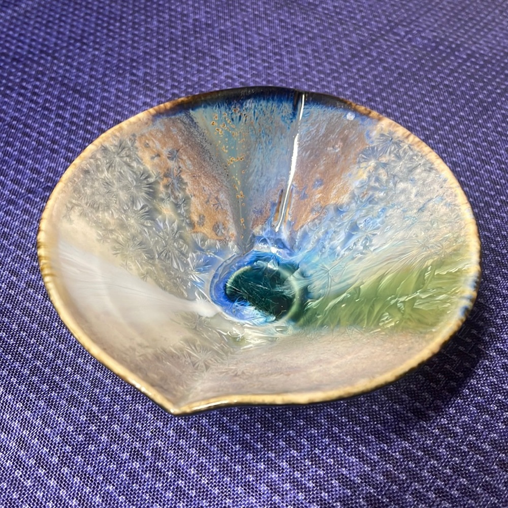 Bill Campbell crystalline glaze pottery trinket bowl